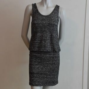 EUC LOU & GREY XS SLEEVELESS KNIT DRESS